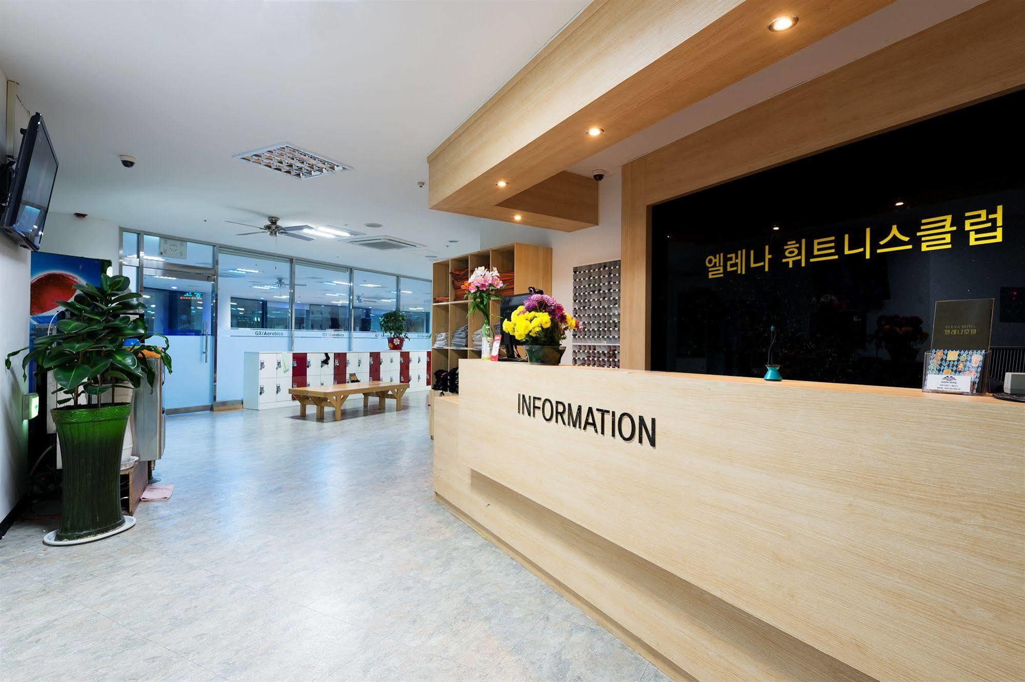 Elena Business Hotel Yeosu Ngoại thất bức ảnh